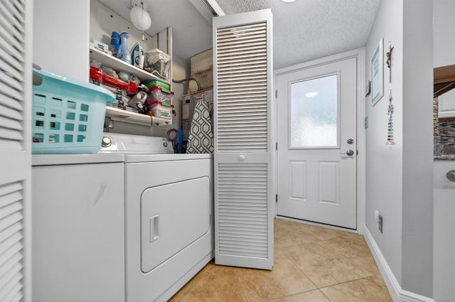4083 SE Centerboard Lane 3-a, Stuart, FL 34997