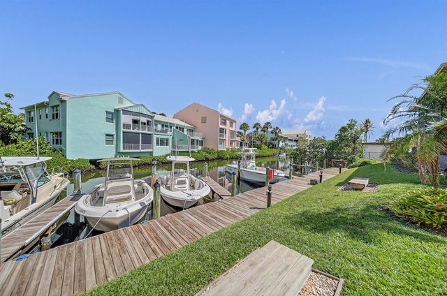 4083 SE Centerboard Lane 3-a, Stuart, FL 34997