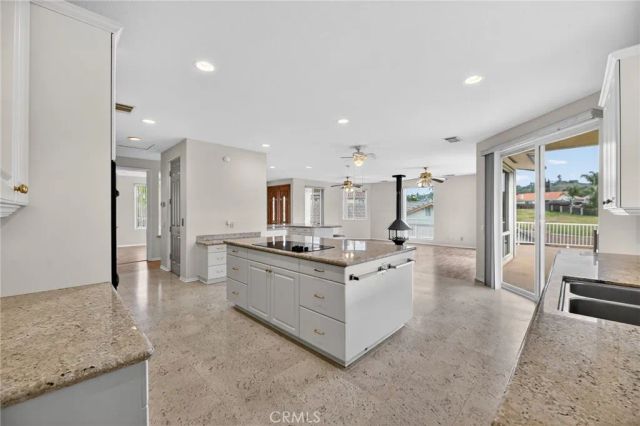 29886 Bahia Drive, Canyon Lake, CA 92587