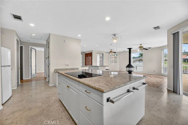 29886 Bahia Drive, Canyon Lake, CA 92587