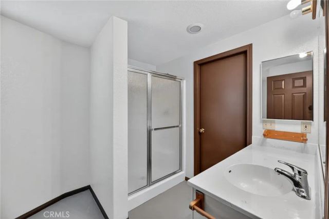 29886 Bahia Drive, Canyon Lake, CA 92587