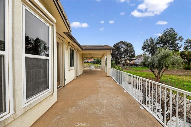 29886 Bahia Drive, Canyon Lake, CA 92587