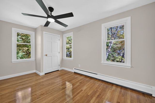 7 Hillcrest Dr, Chelmsford, MA 01824
