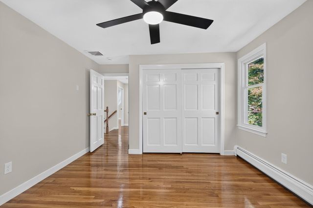 7 Hillcrest Dr, Chelmsford, MA 01824