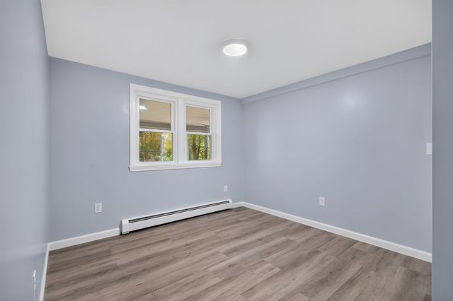 7 Hillcrest Dr, Chelmsford, MA 01824