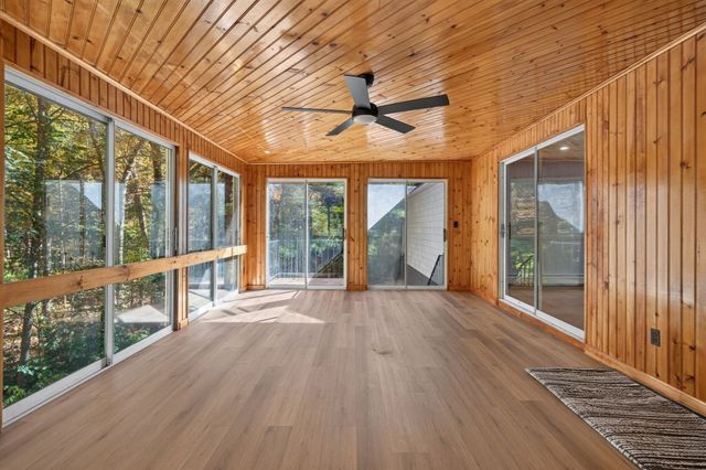 7 Hillcrest Dr, Chelmsford, MA 01824
