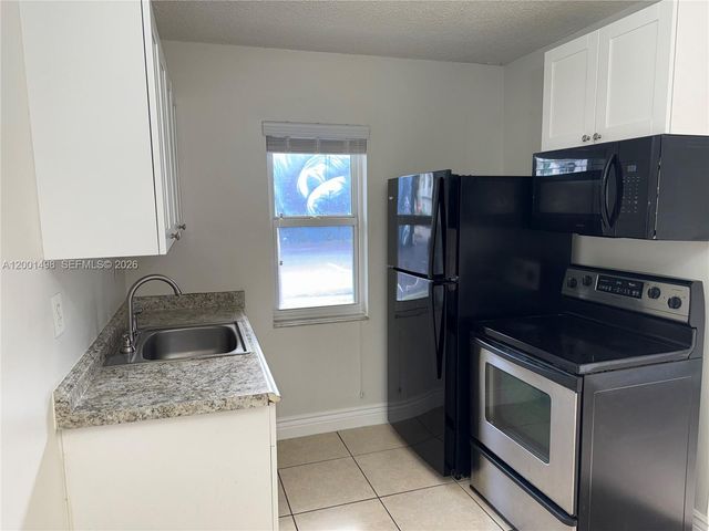 711 NE 2nd Ave 102, Fort Lauderdale, FL 33304