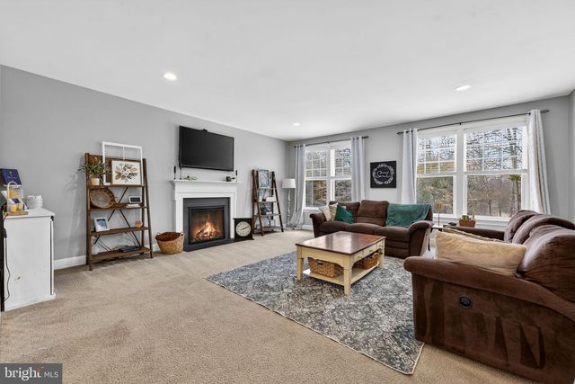 23605 ROUNDUP PL, Aldie, VA 20105