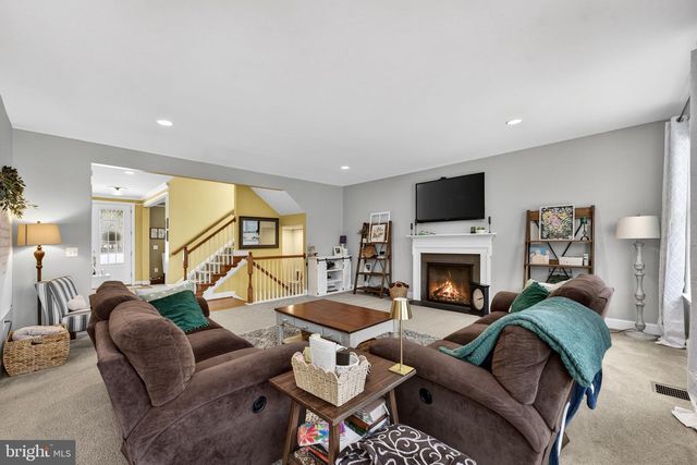 23605 ROUNDUP PL, Aldie, VA 20105