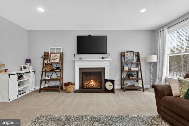 23605 ROUNDUP PL, Aldie, VA 20105