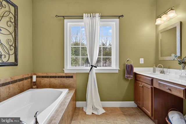 23605 ROUNDUP PL, Aldie, VA 20105