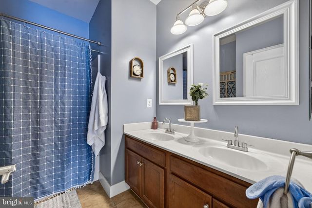 23605 ROUNDUP PL, Aldie, VA 20105