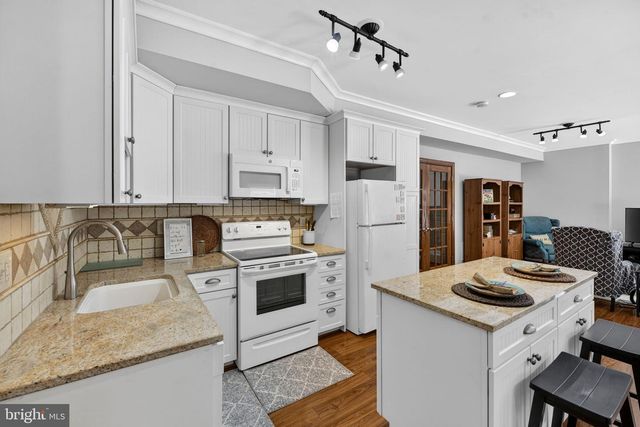 23605 ROUNDUP PL, Aldie, VA 20105