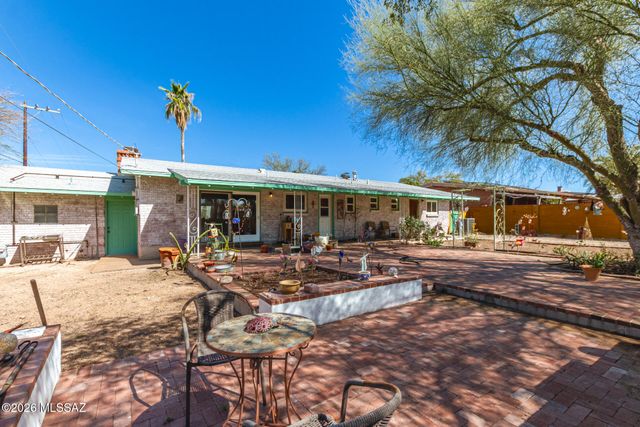 5702 E 6th Street, Tucson, AZ 85711