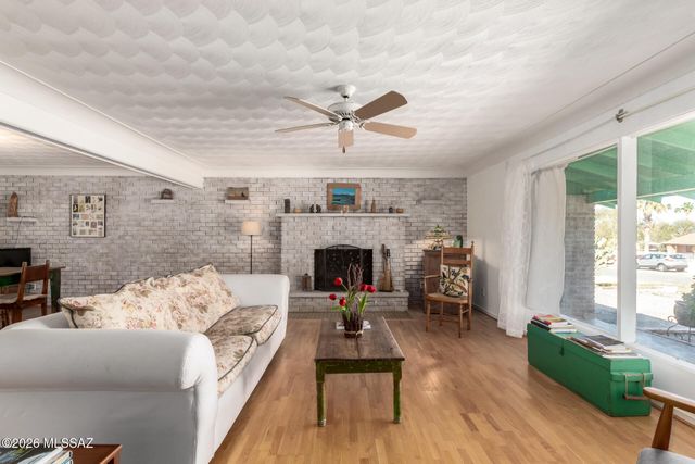 5702 E 6th Street, Tucson, AZ 85711