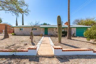5702 E 6th Street, Tucson, AZ 85711