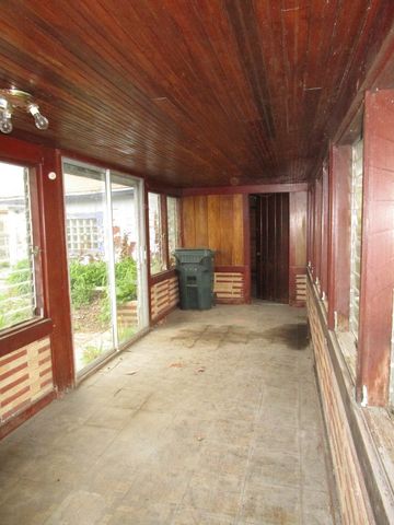 240 Linden Avenue, Bellwood, IL 60104