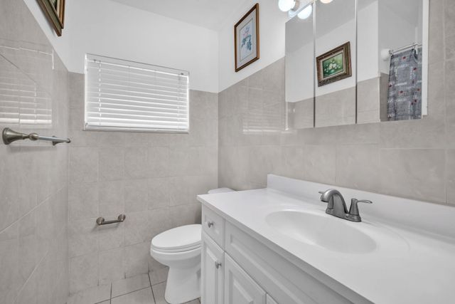 461 NW 17TH Place, Fort Lauderdale, FL 33311