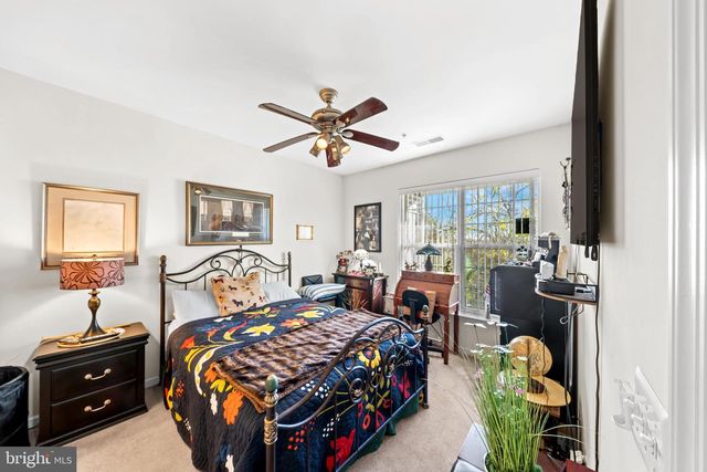 6107 LYDIA HOLLOW DR, Glen Mills, PA 19342