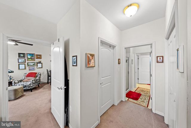 6107 LYDIA HOLLOW DR, Glen Mills, PA 19342