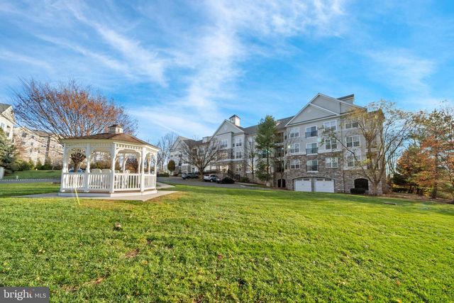 6107 LYDIA HOLLOW DR, Glen Mills, PA 19342