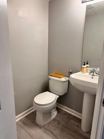 305 Johns Turn Trail, Lexington, KY 40514