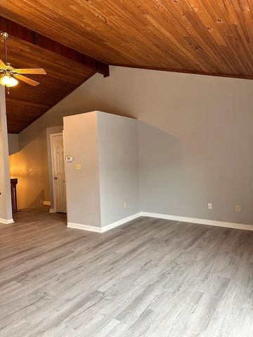 305 Johns Turn Trail, Lexington, KY 40514