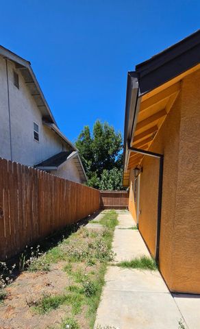 2018 Old River Ct, Stockton, CA 95206