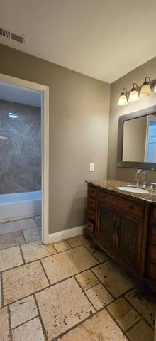 2018 Old River Ct, Stockton, CA 95206