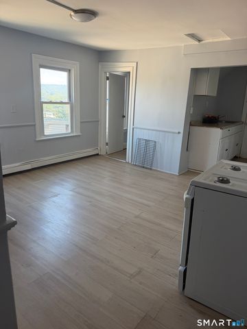 16 Fourth Street, Waterbury, CT 06708