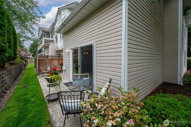 2001 120th Place SE #7-101, Everett, WA 98208