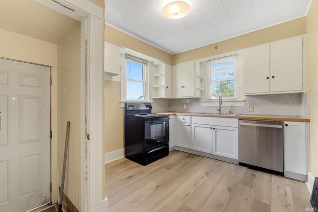 1302 Huestis Avenue, Fort Wayne, IN 46807