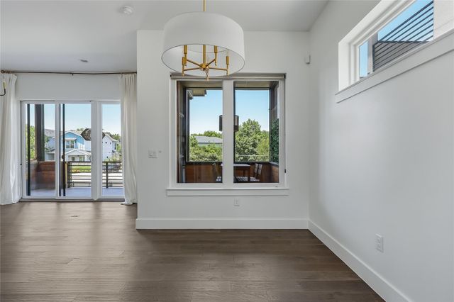 5006 Pecan Springs RD 3, Austin, TX 78723