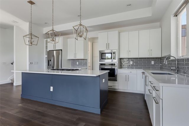 5006 Pecan Springs RD 3, Austin, TX 78723