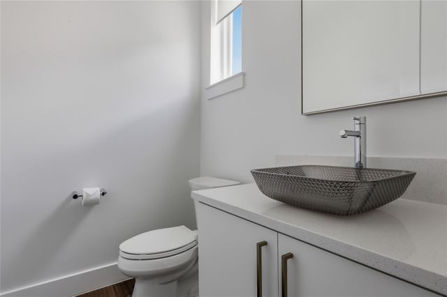 5006 Pecan Springs RD 3, Austin, TX 78723