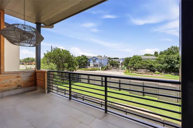 5006 Pecan Springs RD 3, Austin, TX 78723