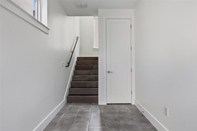 5006 Pecan Springs RD 3, Austin, TX 78723