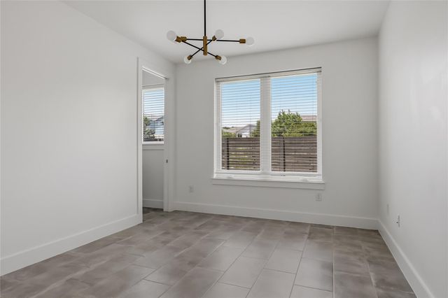 5006 Pecan Springs RD 3, Austin, TX 78723