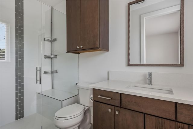 5006 Pecan Springs RD 3, Austin, TX 78723