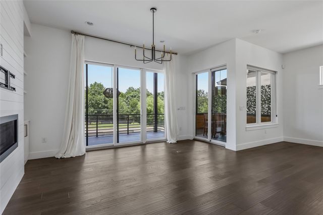 5006 Pecan Springs RD 3, Austin, TX 78723