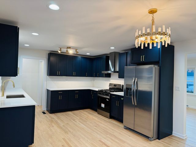 960 E 167th Street, South Holland, IL 60473