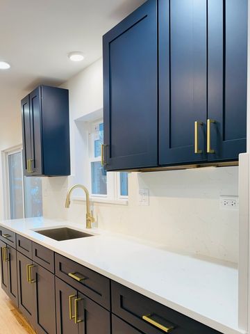 960 E 167th Street, South Holland, IL 60473