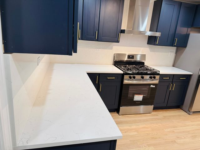 960 E 167th Street, South Holland, IL 60473