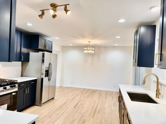 960 E 167th Street, South Holland, IL 60473