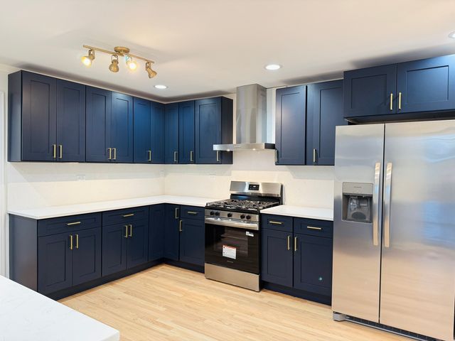 960 E 167th Street, South Holland, IL 60473