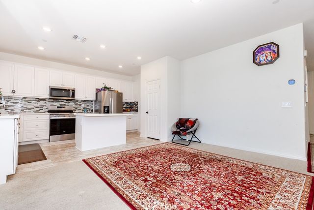 41302 Vintner, Lake Elsinore, CA 92532