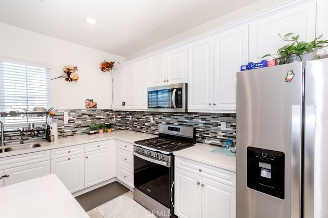 41302 Vintner, Lake Elsinore, CA 92532