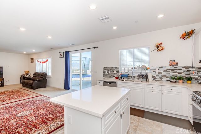 41302 Vintner, Lake Elsinore, CA 92532