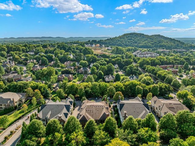 311 Grant Park Dr, Franklin, TN 37067