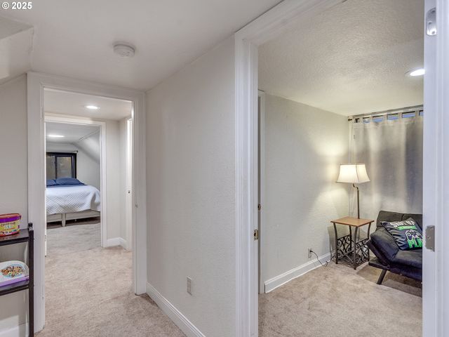 299 Sw 3RD Ave, Canby, OR 97013